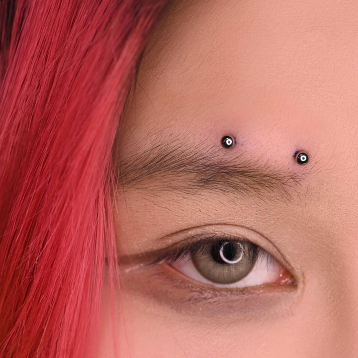Horizontal Eyebrow