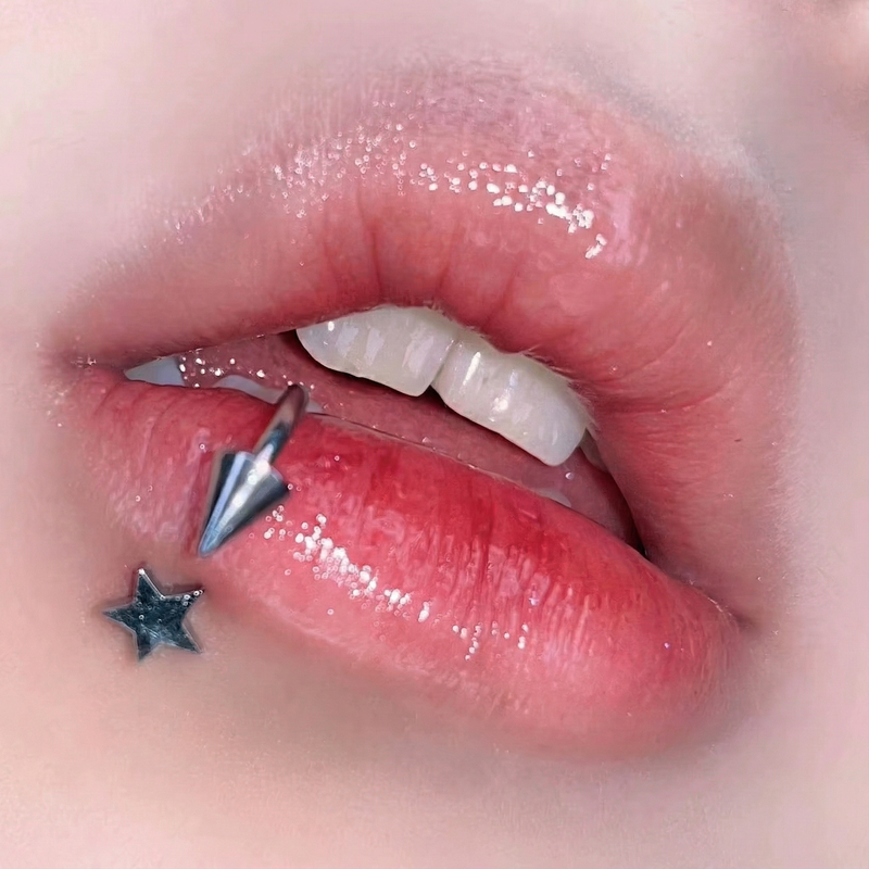 Side Labret