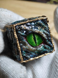 Handmade 30mm Serpent Eye D6 Dice - Gilded Scaled Monster Resin Die