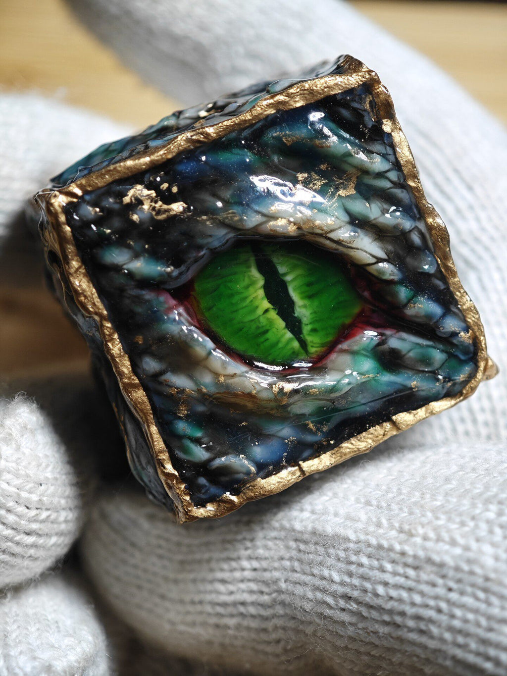 Handmade 30mm Serpent Eye D6 Dice - Gilded Scaled Monster Resin Die