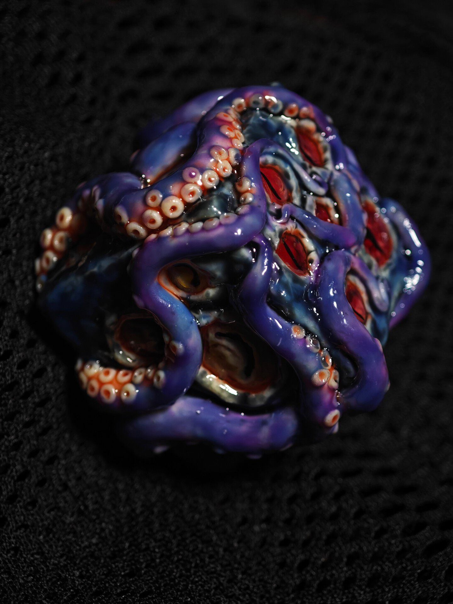 Handmade 35mm Eldritch Tentacle D6 Dice | Cthulhu Monster Eye Resin Die | Lovecraftian Dark Fantasy RPG Tabletop