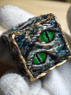 Handmade 30mm Serpent Eye D6 Dice - Gilded Scaled Monster Resin Die