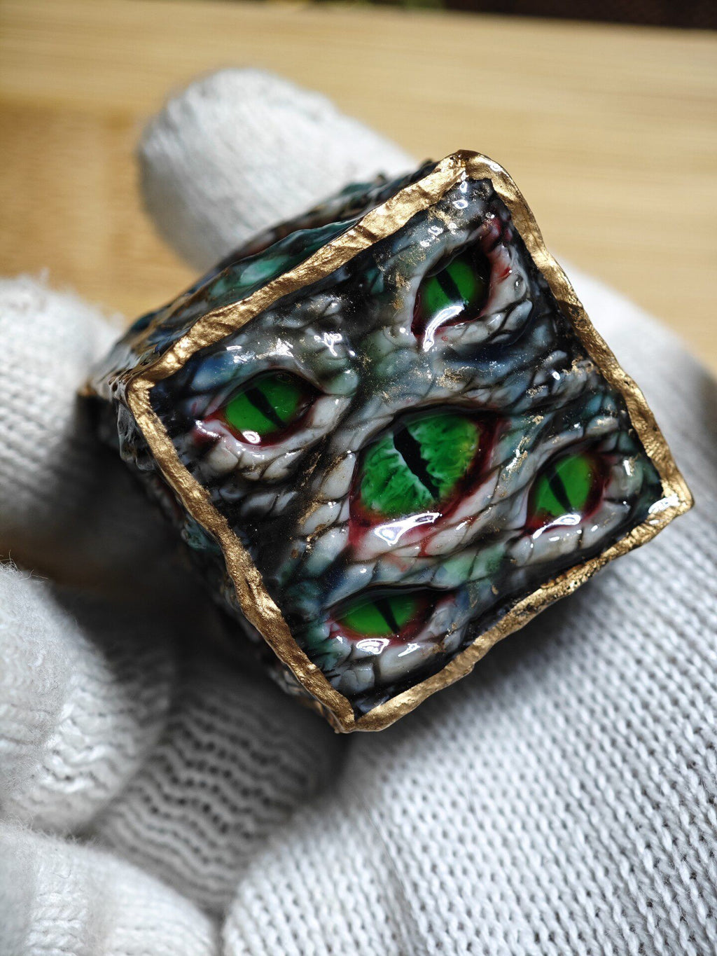 Handmade 30mm Serpent Eye D6 Dice - Gilded Scaled Monster Resin Die