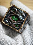 Handmade 30mm Serpent Eye D6 Dice - Gilded Scaled Monster Resin Die