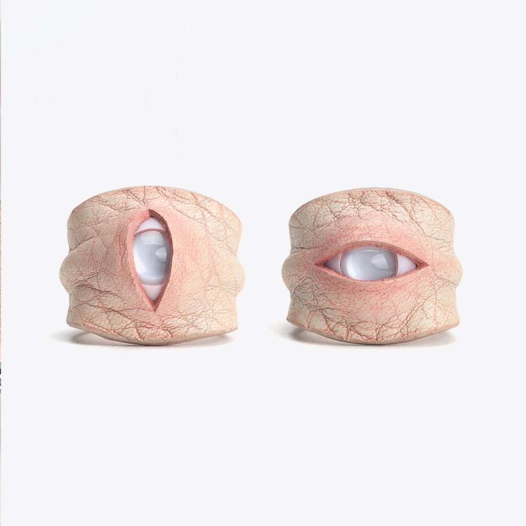 Hyper-realistic Flesh Eye Ring - Silicone Human Skin Eyeball Jewelry