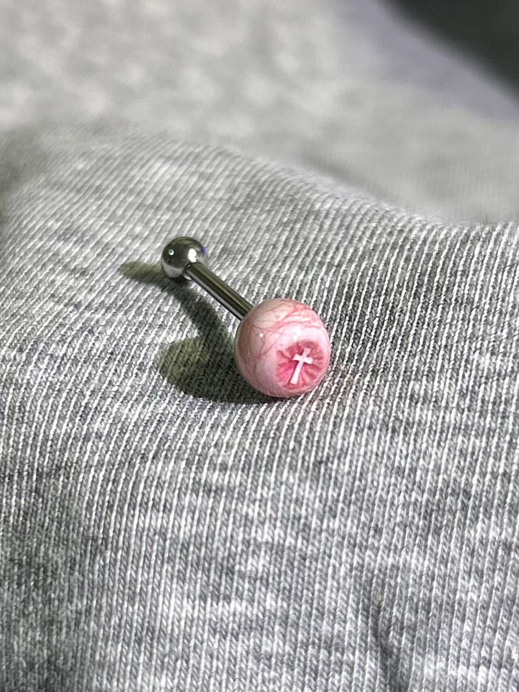Cthulhu Eye - Pink Cross | Ear/Tongue Studs