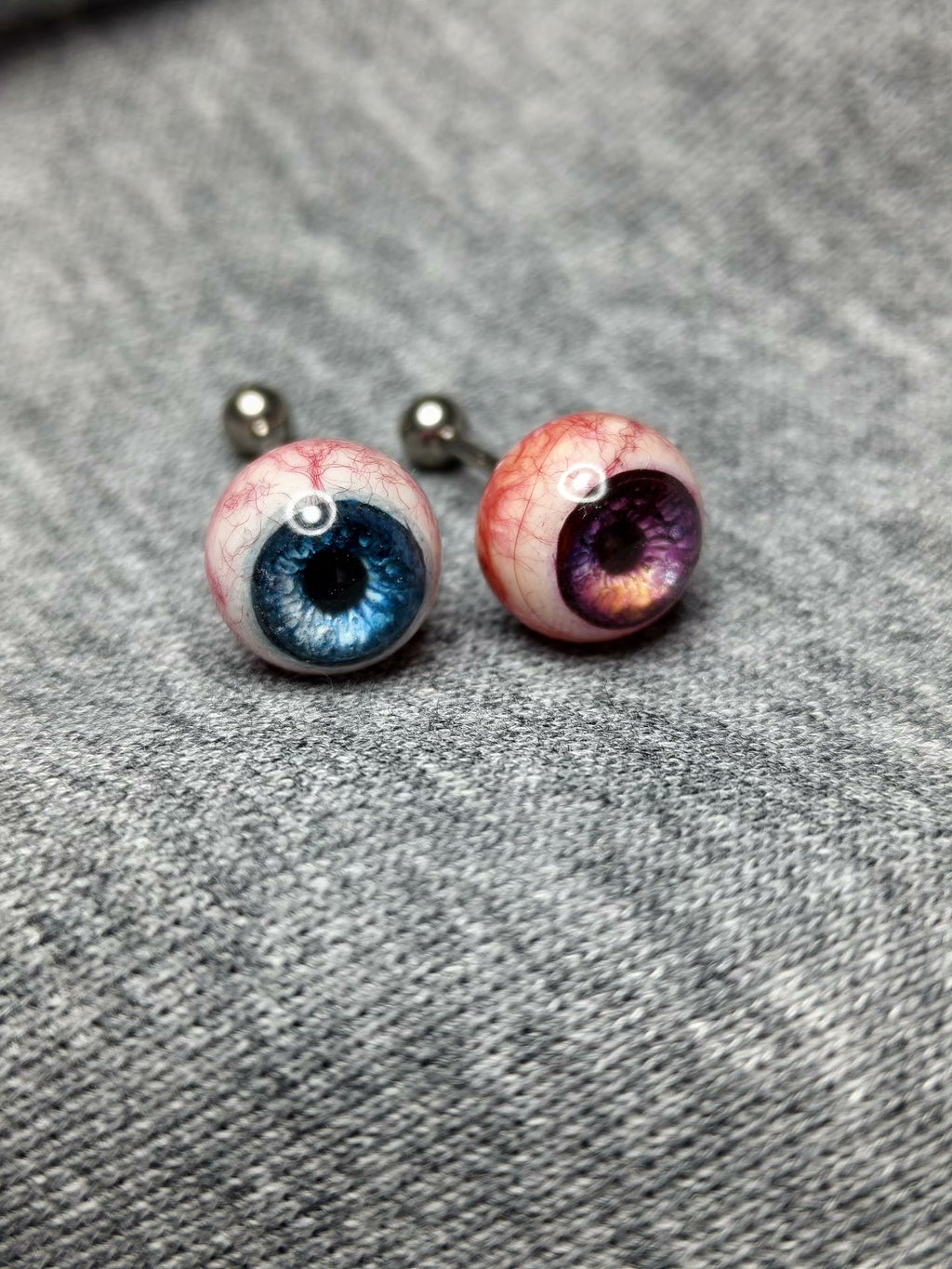 (Bloody Veined Version) Realistic Lifelike Eyeballs | Ear/Tongue/Lip Studs