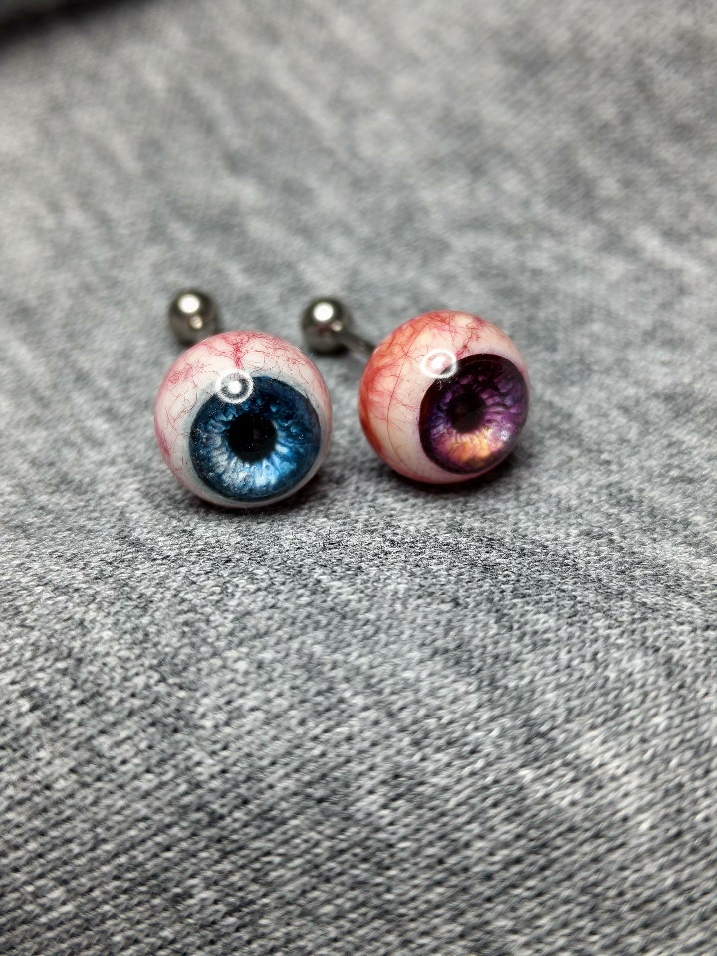 (Bloody Veined Version) Realistic Lifelike Eyeballs | Ear/Tongue/Lip Studs