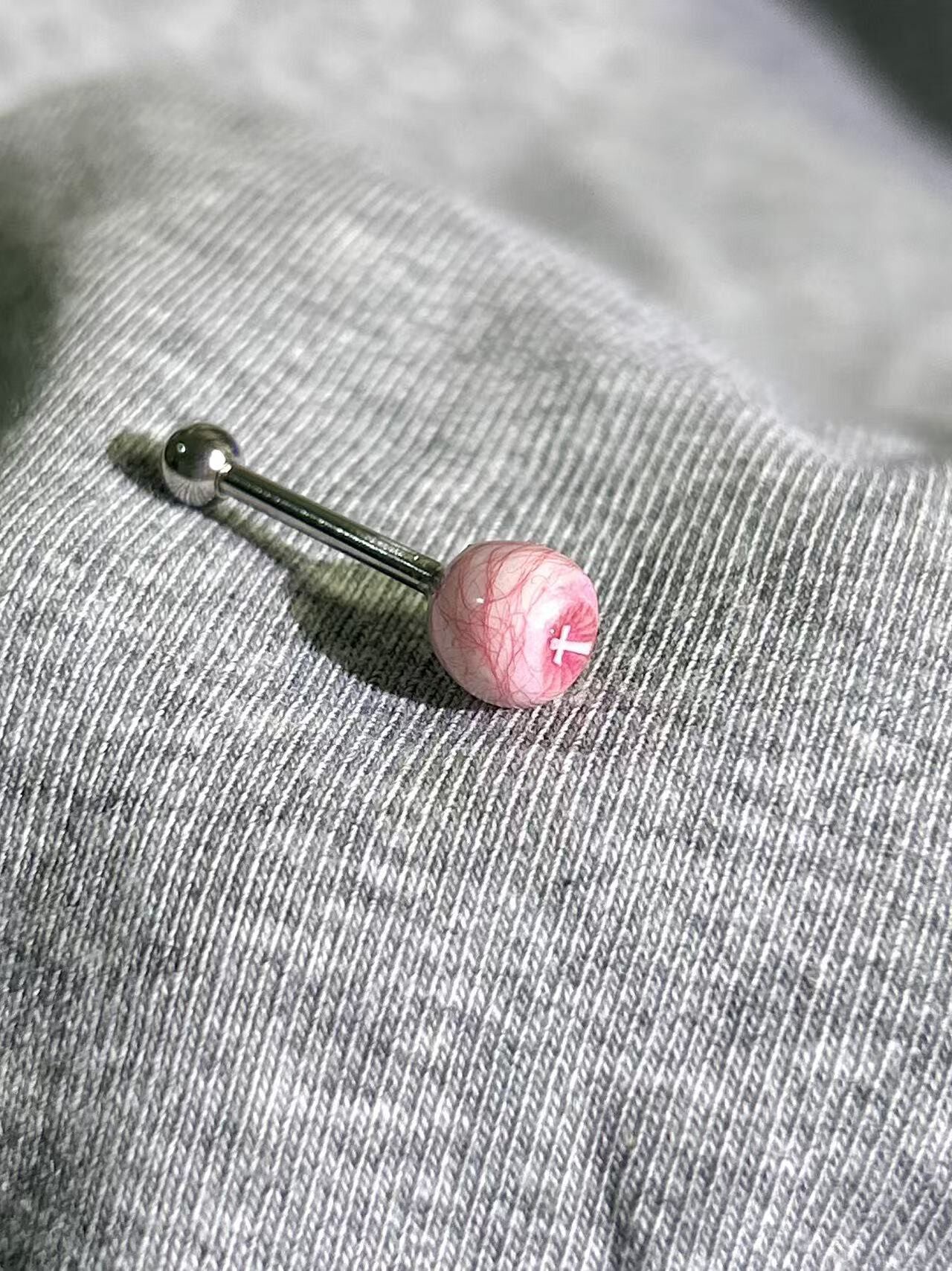 Cthulhu Eye - Pink Cross | Ear/Tongue Studs
