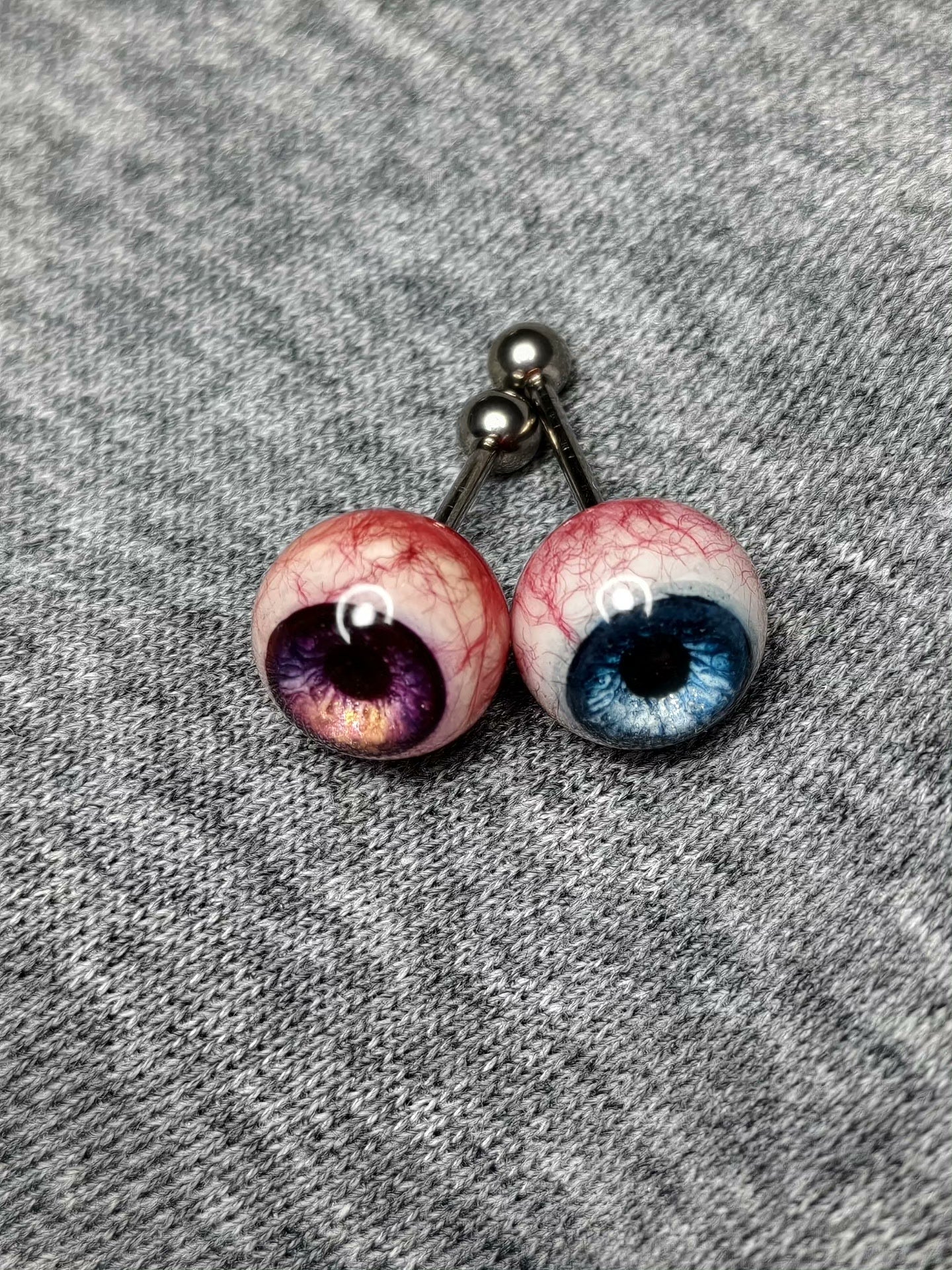 (Bloody Veined Version) Realistic Lifelike Eyeballs | Ear/Tongue/Lip Studs