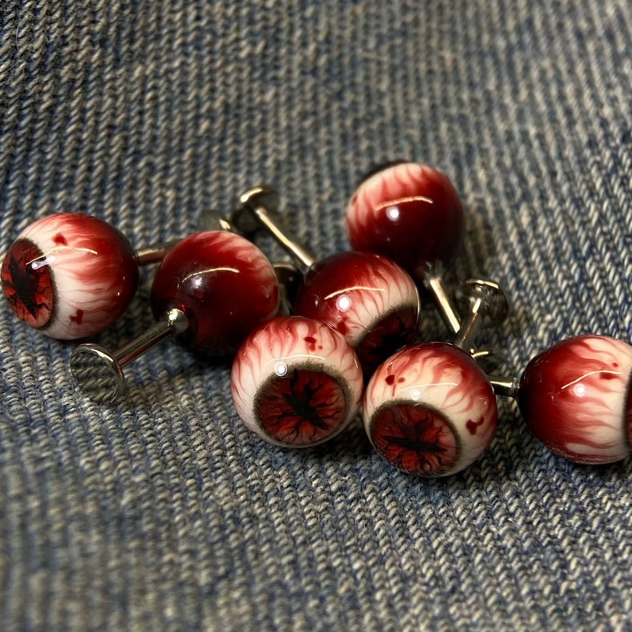 Cthulhu Eye - Demon Slayer | Kibutsuji Muzan Vertical Pupil  |  Ear/Tongue Titanium Studs