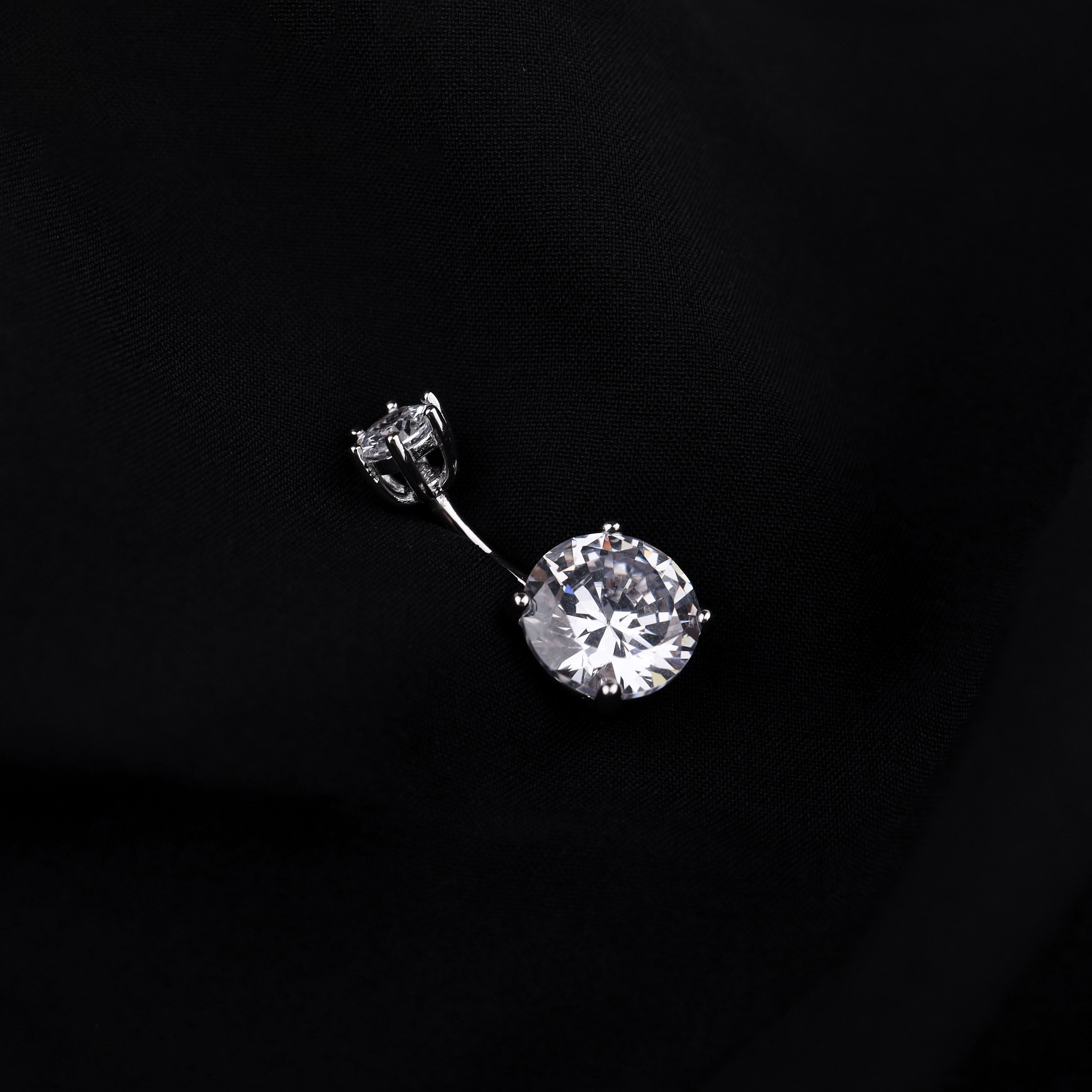 Round CZ S925 Sterling Silver Belly Ring - Round CZ S925 Sterling Silver Belly Ring - 6 mm by CRUXJEWELRY