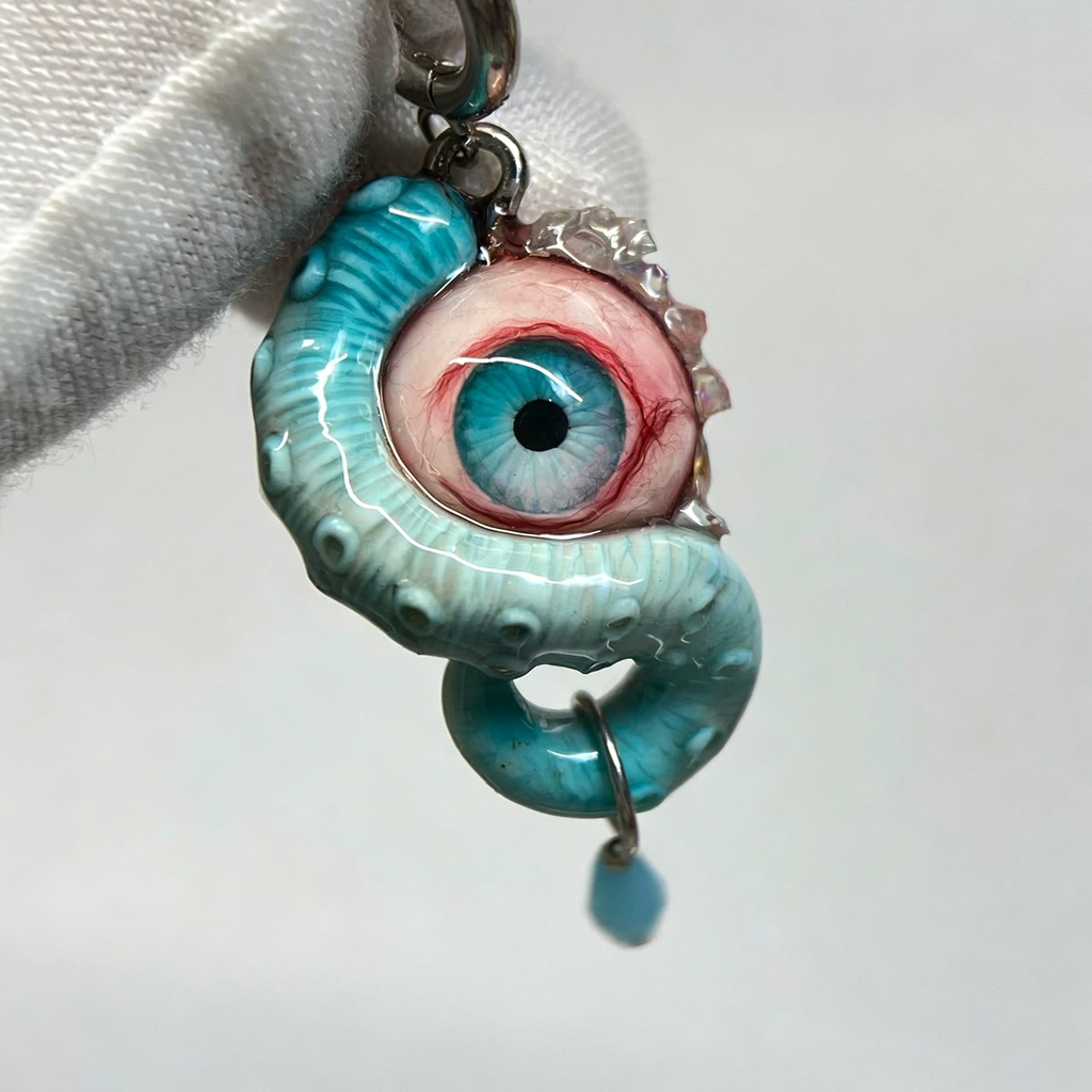Crimson Abyss Cthulhu Eye – Bloody Tentacle Earrings