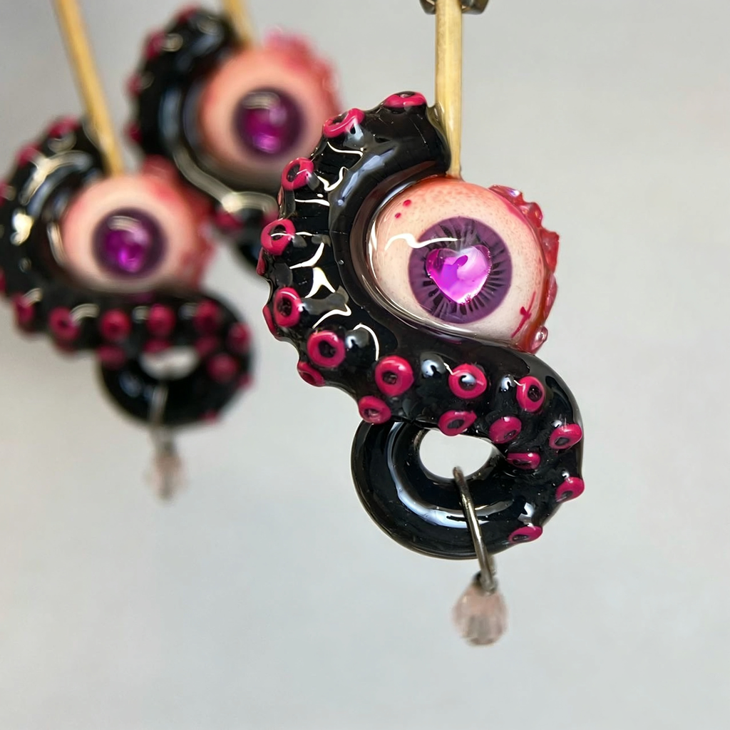 Gothic Heart of the Abyss – Cthulhu Eye Tentacle Earrings