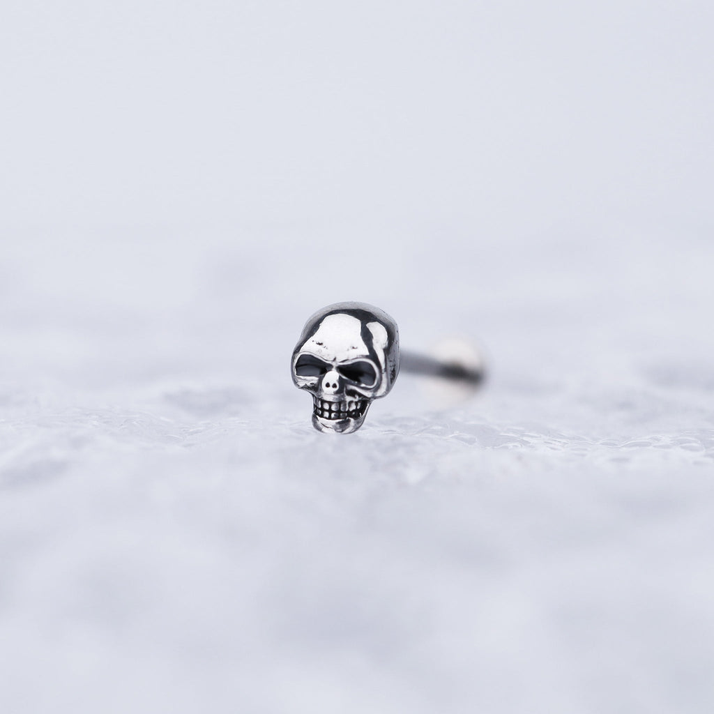 Skull Internally Threaded Stainless Steel Lip Ring - Skull Internally Threaded Stainless Steel Lip Ring - 6mm by CRUXJEWELRY