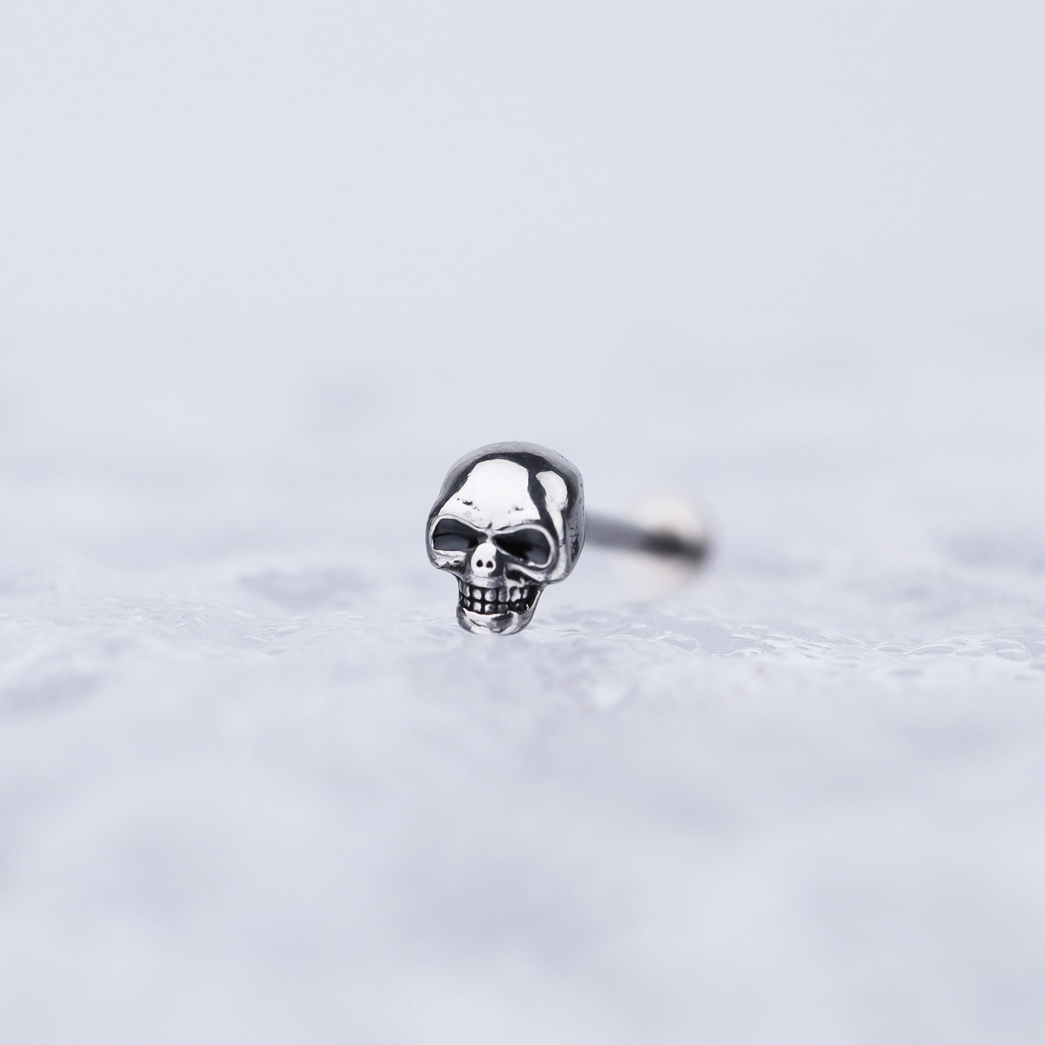 Skull Internally Threaded Stainless Steel Lip Ring - Skull Internally Threaded Stainless Steel Lip Ring - 6mm by CRUXJEWELRY
