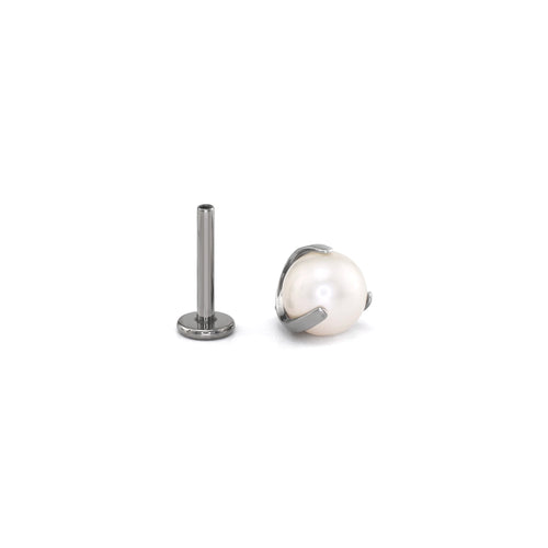 Basic Pearl Internally Threaded Titanium Ear Studs - product overview