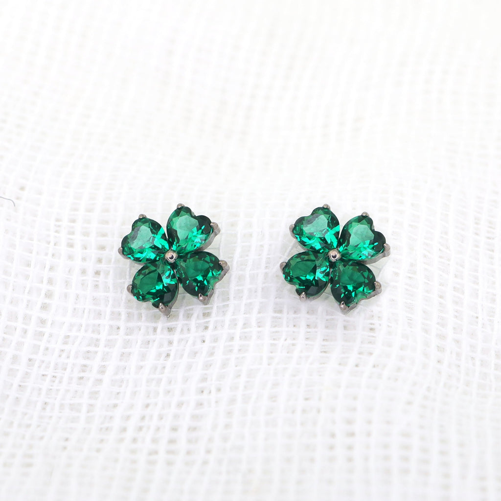 Lucky Green Clover Titanium Internally Threaded Studs - Lucky Green Clover Titanium Internally Threaded Studs - 6mm by CRUXJEWELRY
