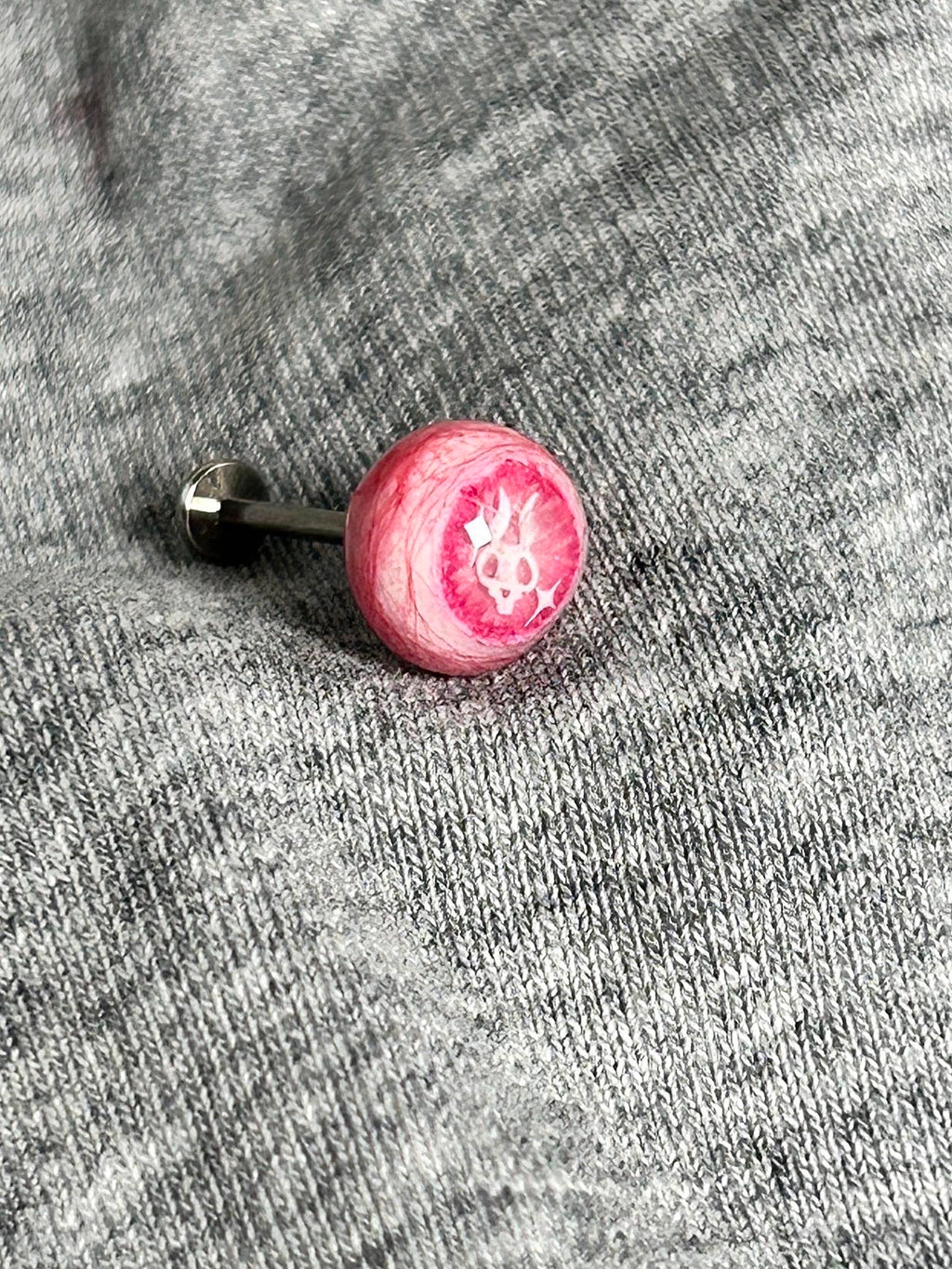 Cthulhu Eye - Little Bunny Eyeball｜Ear/Tongue/Lip Titanium Stud