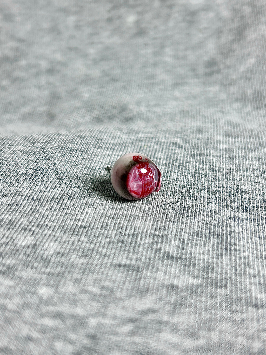Cthulhu Eye - Zhou Amulet | Ear/Lip/Tongue Studs - Cthulhu Eye - Zhou Amulet | Ear/Lip/Tongue Studs - Script of Ascent / Flat-Back（Default） / 4mm by CRUXJEWELRY