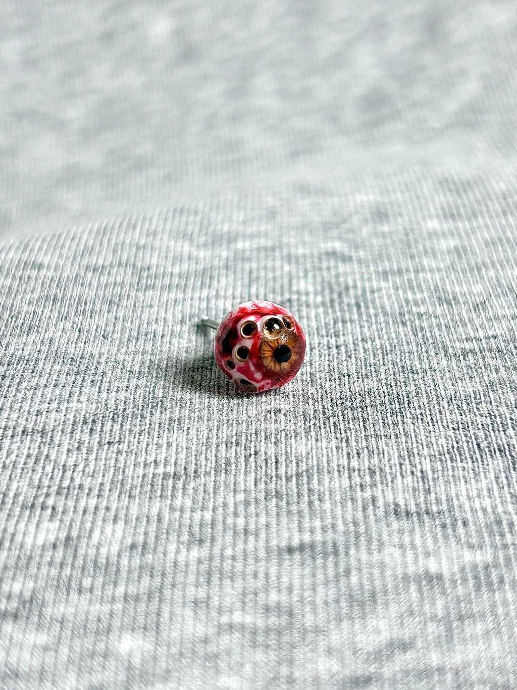 Cthulhu Eye - Duplex Iris | Ear/Lip/Tongue Studs - Cthulhu Eye - Duplex Iris | Ear/Lip/Tongue Studs - Scryer / Flat-Back（Default） / 4mm by CRUXJEWELRY