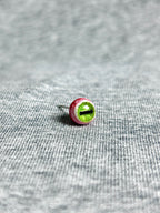 Cthulhu Eye - Lateral Gaze | Ear/Lip/Tongue Studs - Cthulhu Eye - Lateral Gaze | Ear/Lip/Tongue Studs - Focal Aperture / Flat-Back（Default） / 4mm by CRUXJEWELRY