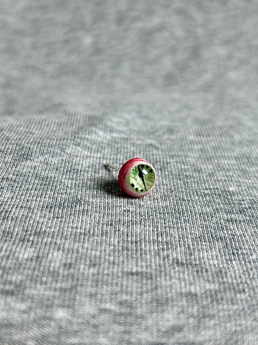 Cthulhu Eye - Fissure Iris | Ear/Lip/Tongue Studs - Cthulhu Eye - Fissure Iris | Ear/Lip/Tongue Studs - Mendicant‘s Watch / Flat-Back（Default） / 4mm by CRUXJEWELRY