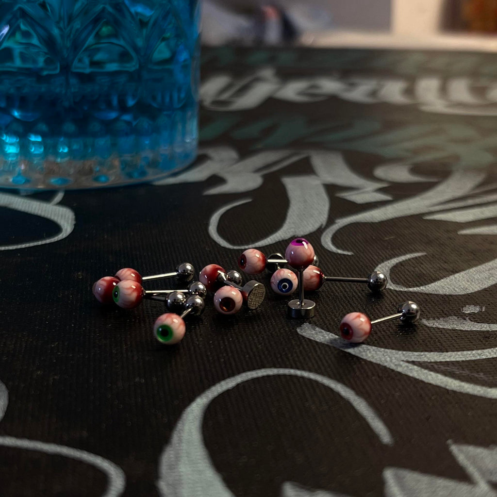 Cthulhu Eye - Luminous Titanium Eyeball | Ear/Tongue/Lip Studs