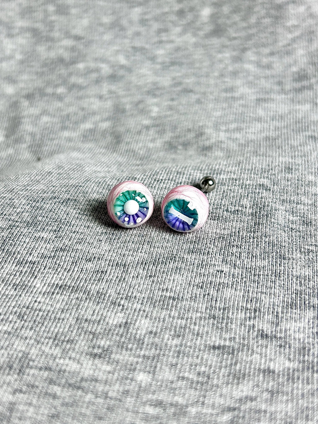 "Ghostly Pet" Mismatched Eyeball Studs - Aurora Iris (Bone & Moon)