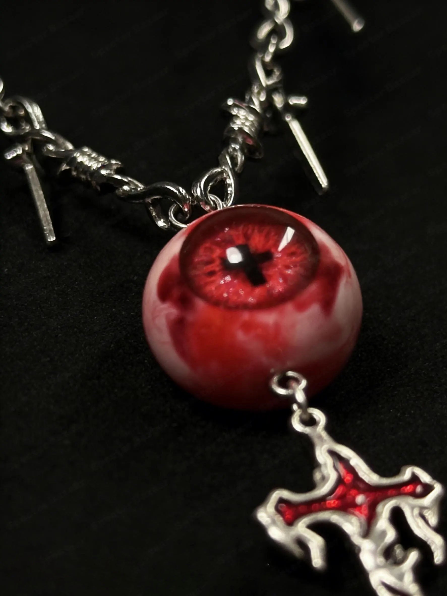 "Crown of Thorns" Red Eye Necklace - Barbed Chain & Gothic Cross