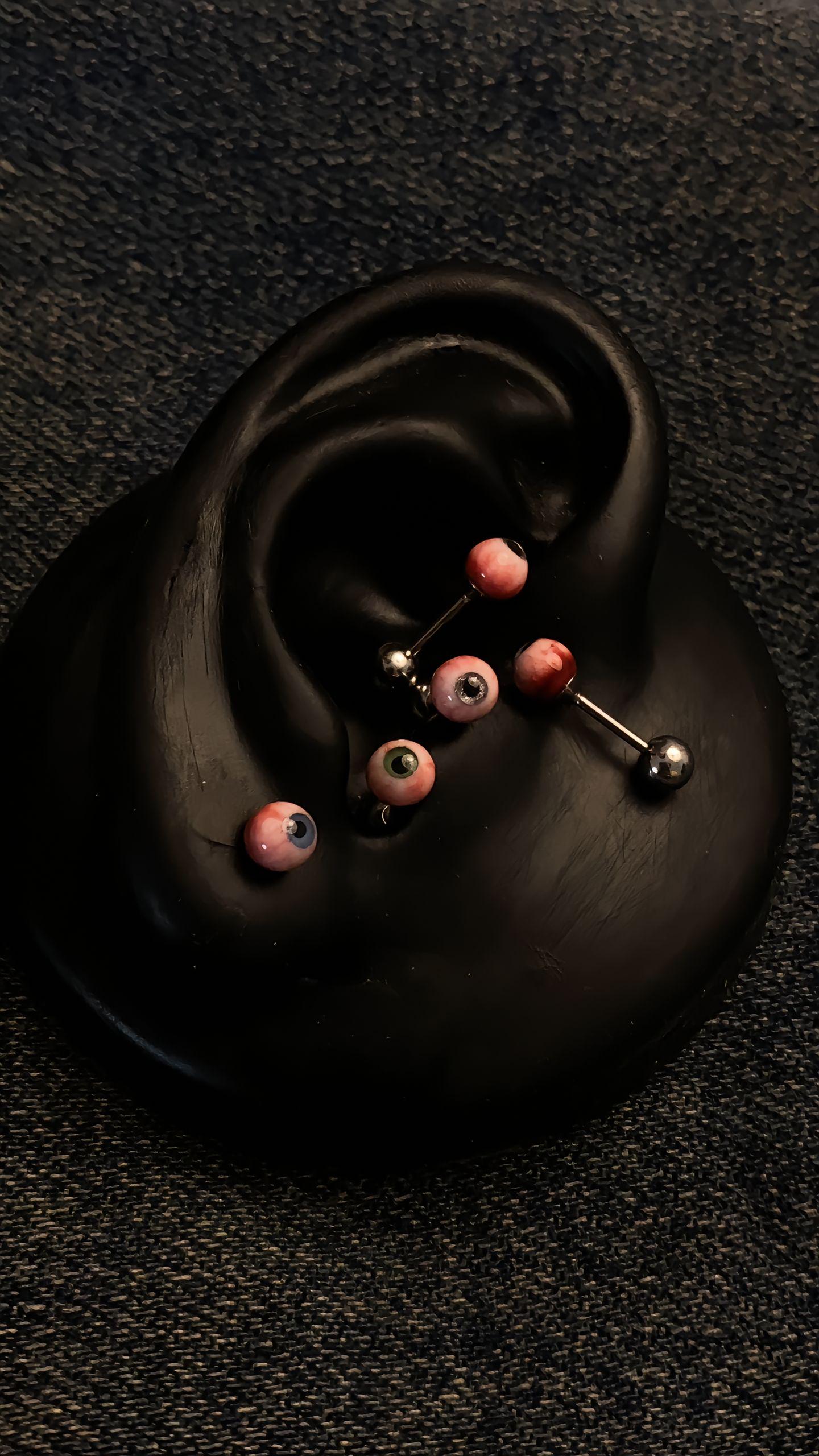 Cthulhu Eye - Titanium Pearl Eyeball | Ear/Tongue/Lip Studs