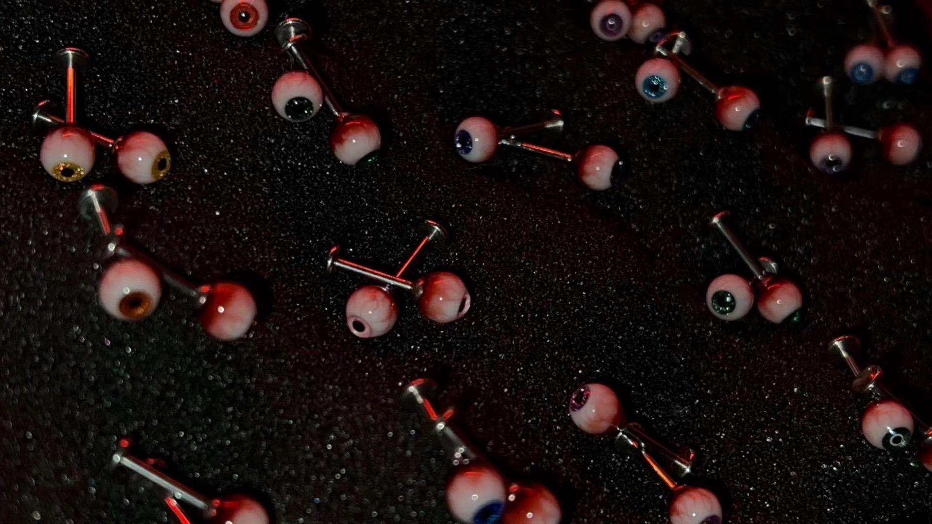 Cthulhu Eye - Titanium Pearl Eyeball | Ear/Tongue/Lip Studs