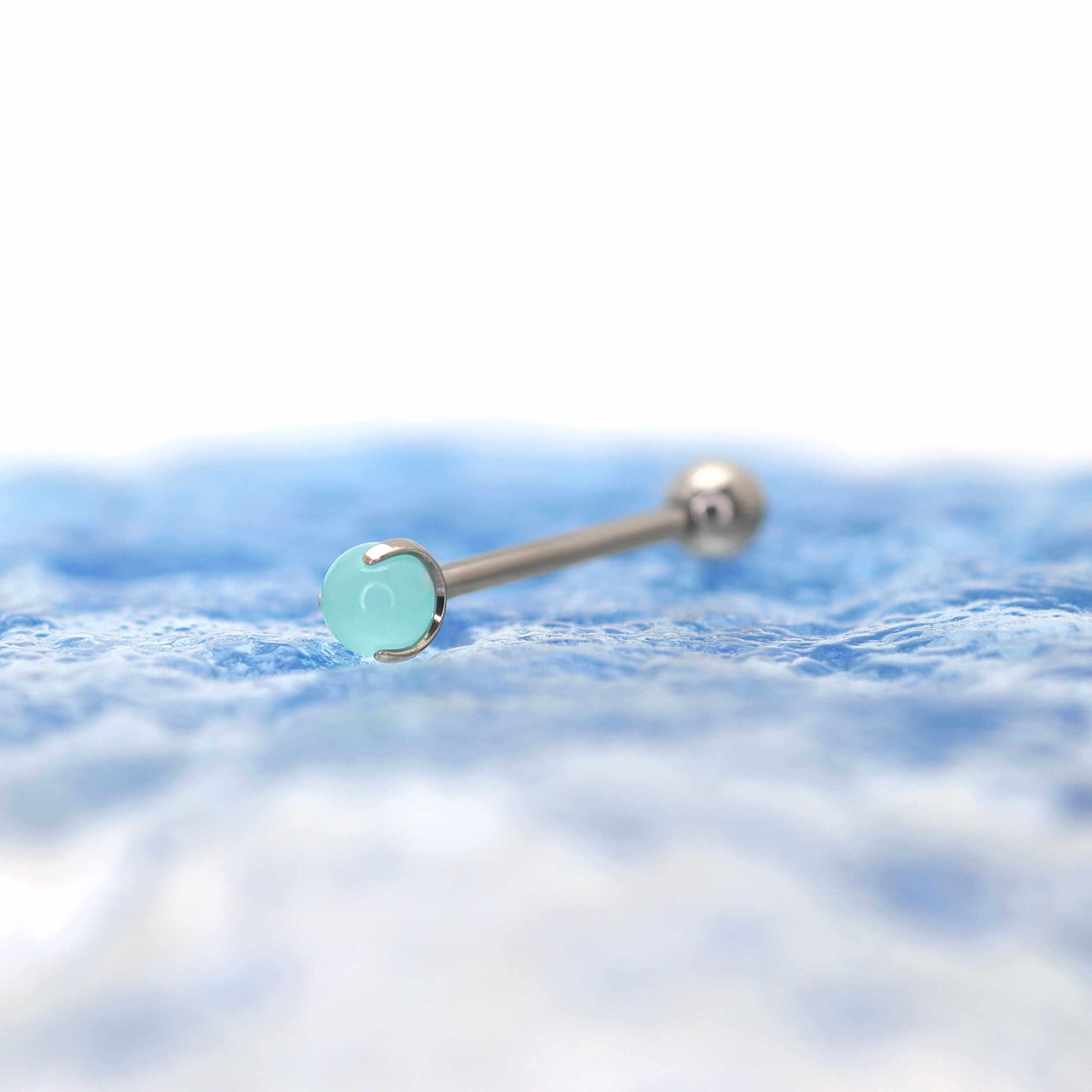 14G ASTM F136 Titanium Prong Set 5mm Jade Tongue Ring - Internally Threaded Straight Barbell