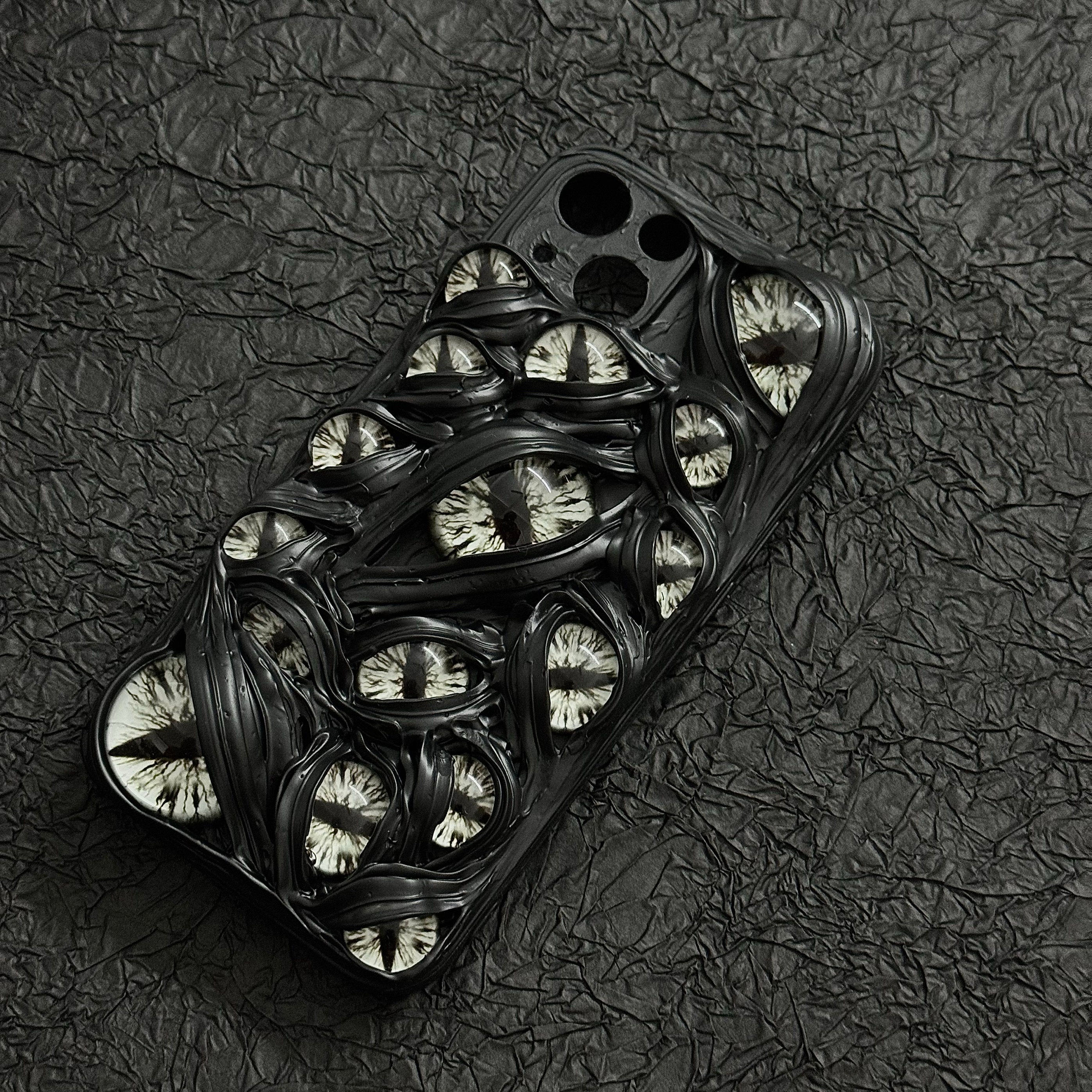 Eldritch Skin: The Watcher - 3D Cthulhu Eyeball Case(6 Glow Styles)