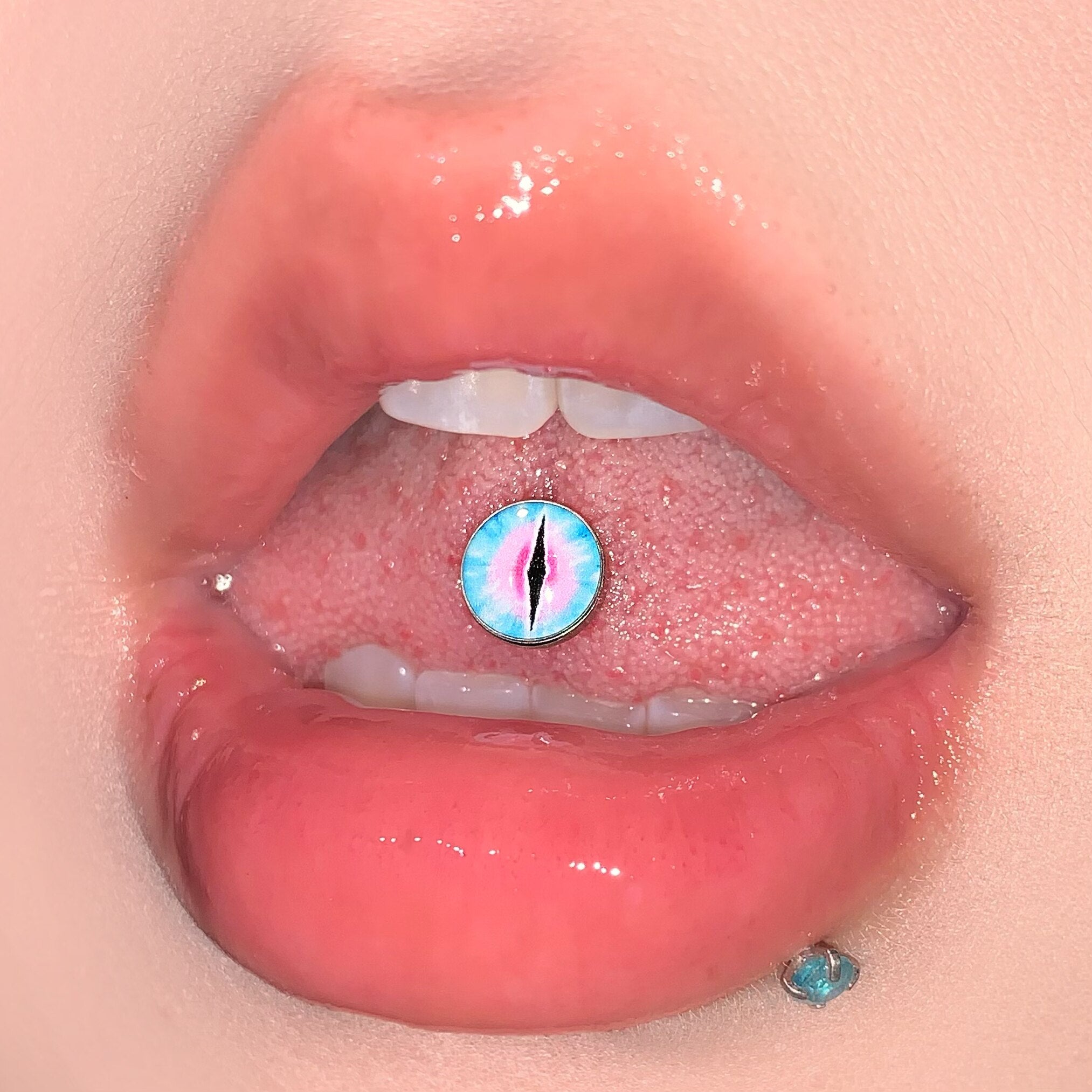 14G Titanium Dragon Eye Tongue Barbell - Slit Pupil Design