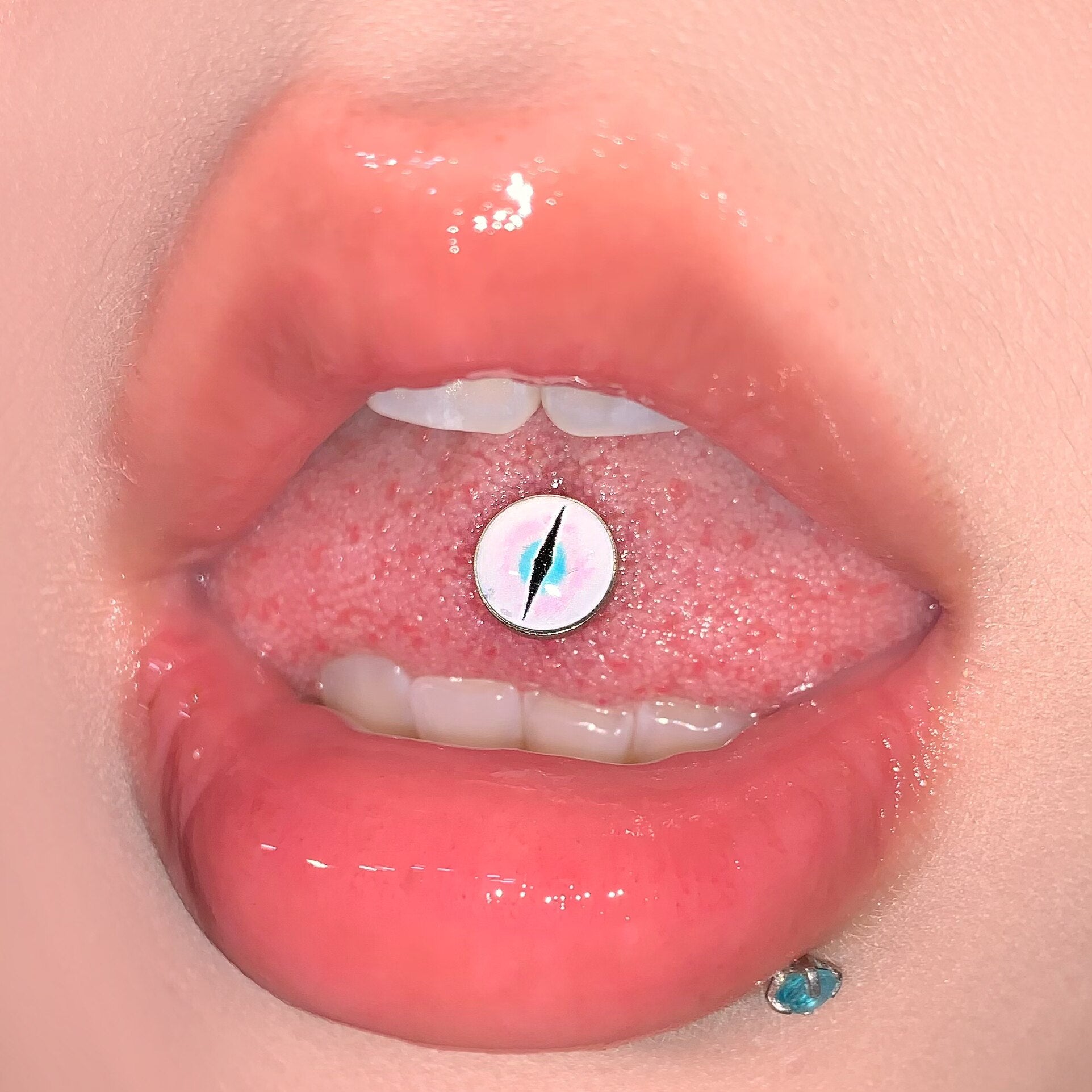 14G Titanium Dragon Eye Tongue Barbell - Slit Pupil Design