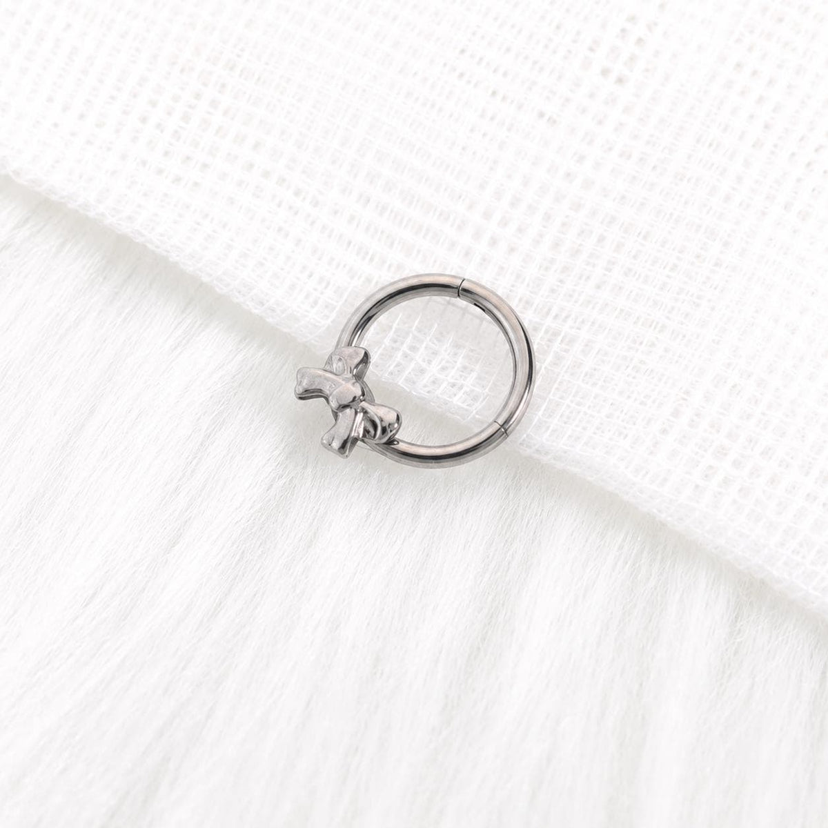 Titanium Bow Septum Clicker detail 8