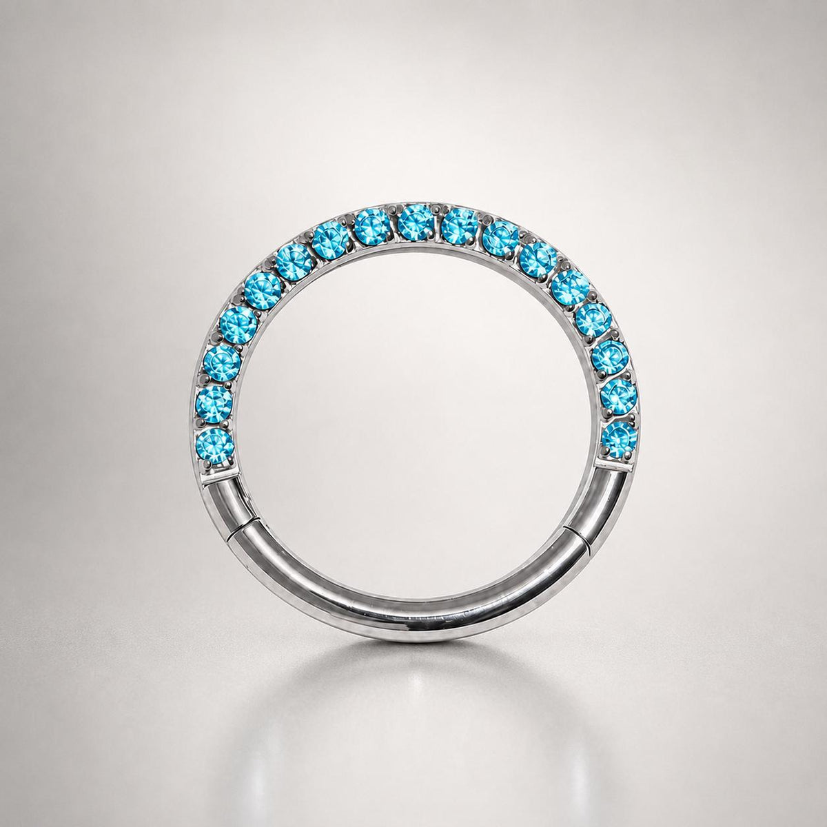 Titanium Pavé CZ Septum Clicker detail 9