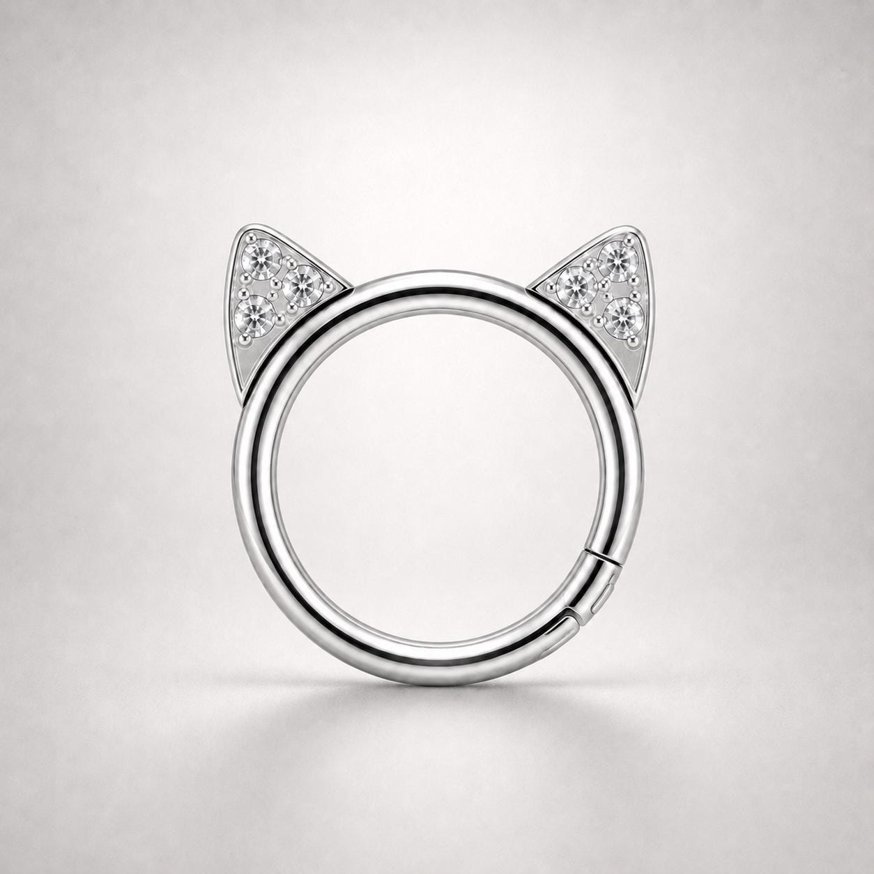Titanium Crystal Cat Ear Septum Clicker detail 7