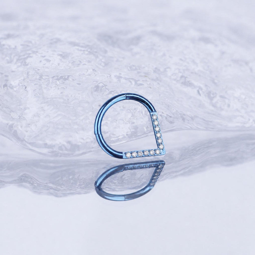 Titanium CZ Teardrop Septum Clicker detail 4