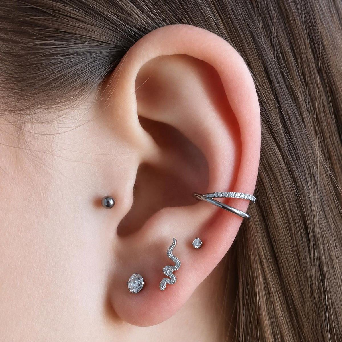 Titanium Double Layer CZ Septum Clicker detail 3