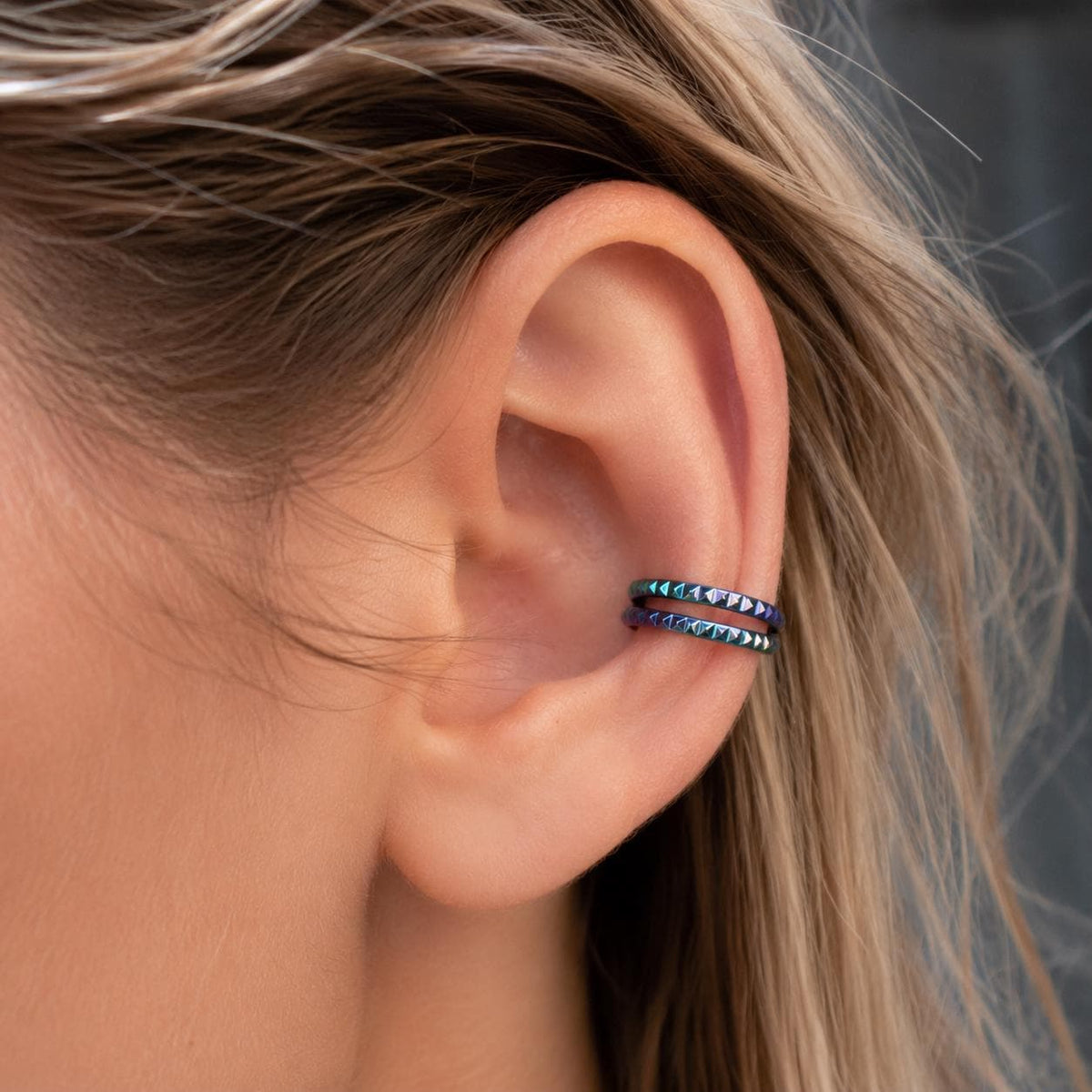 Titanium Double Hoop Studded Septum Clicker detail 2