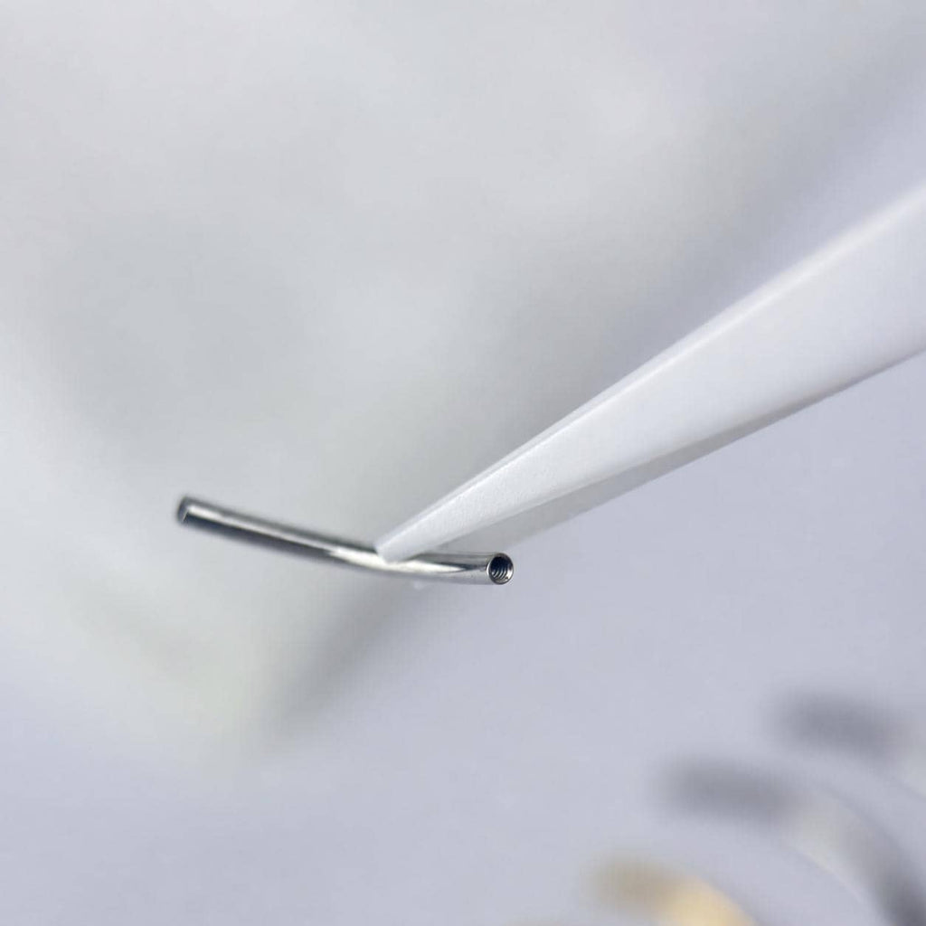 Titanium Curved Barbell Shaft detail 2