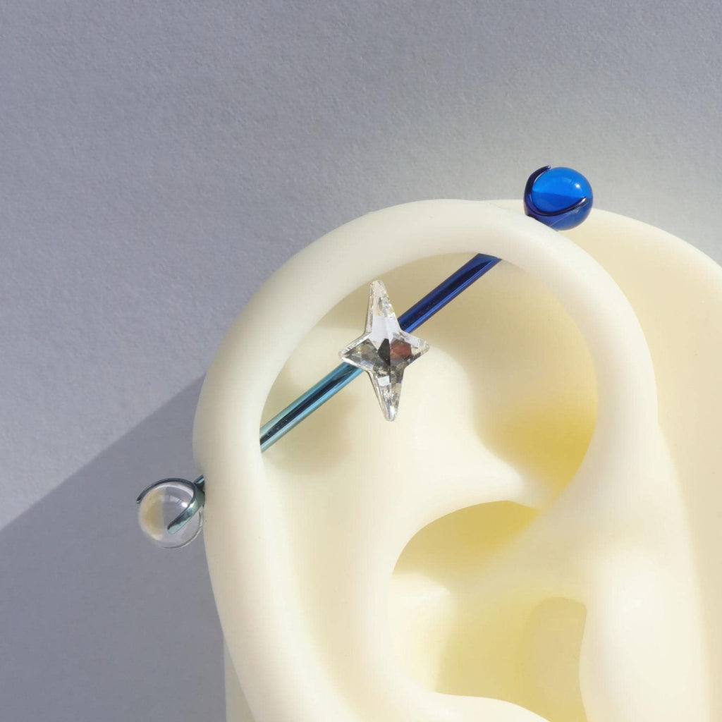 Double Star Chain titanium industrial barbell, detail view 5