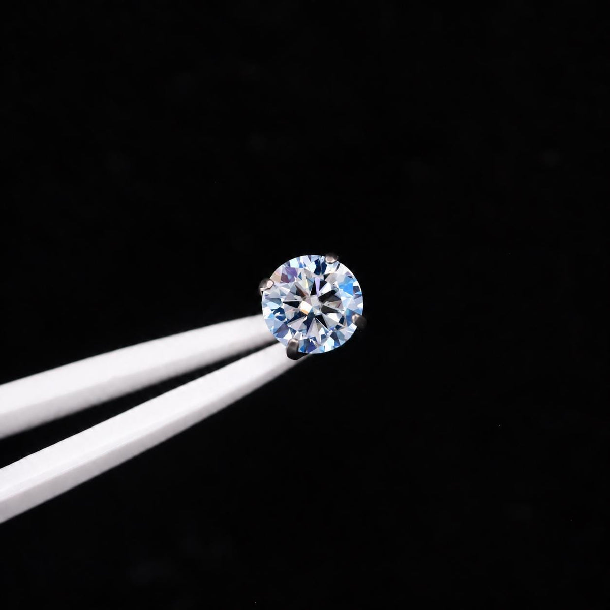 ETSY 4574939599 | IMAGE 6 | Glacier Moissanite Flat Back Stud