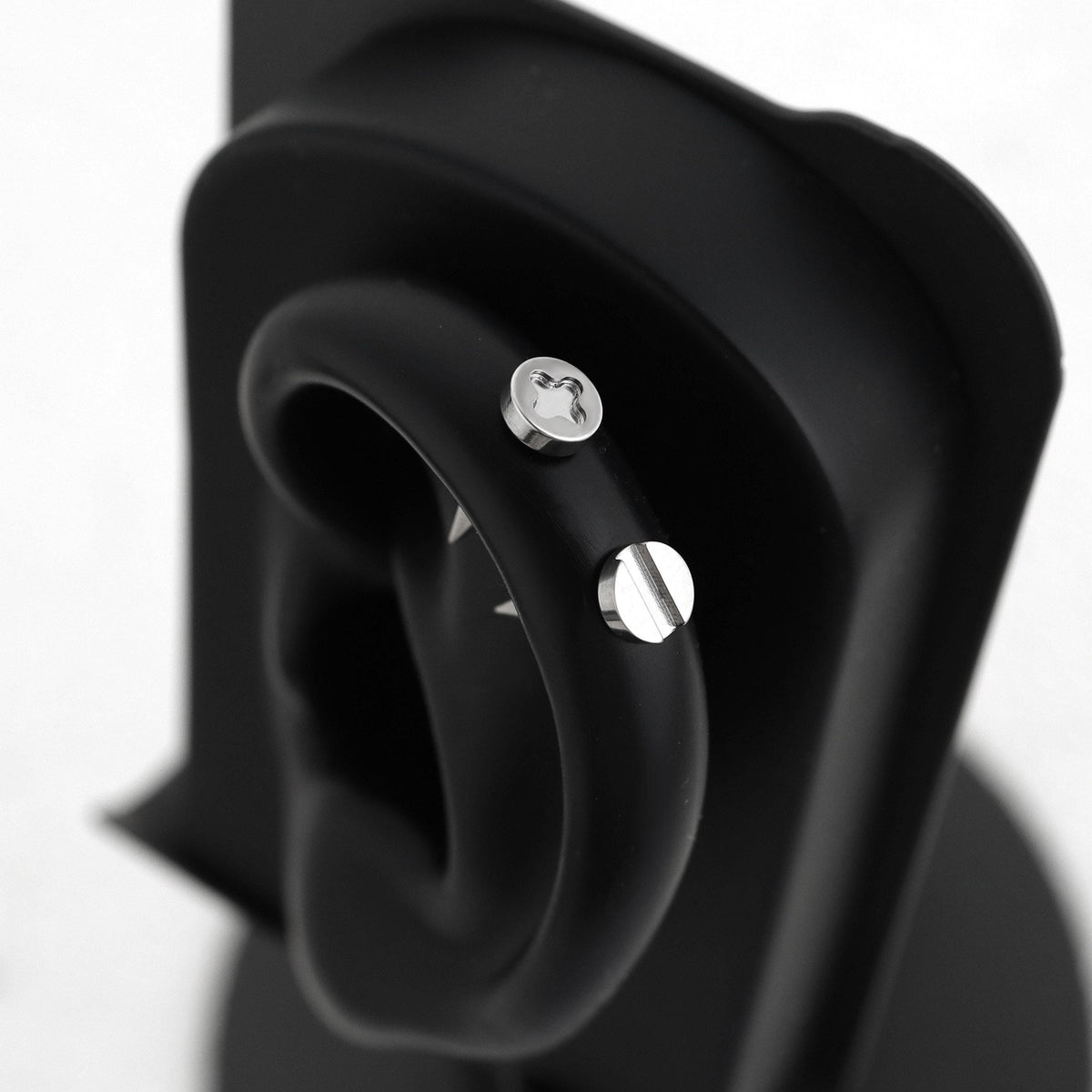 Screw Head & Bone Spike-Back Stud detail 4