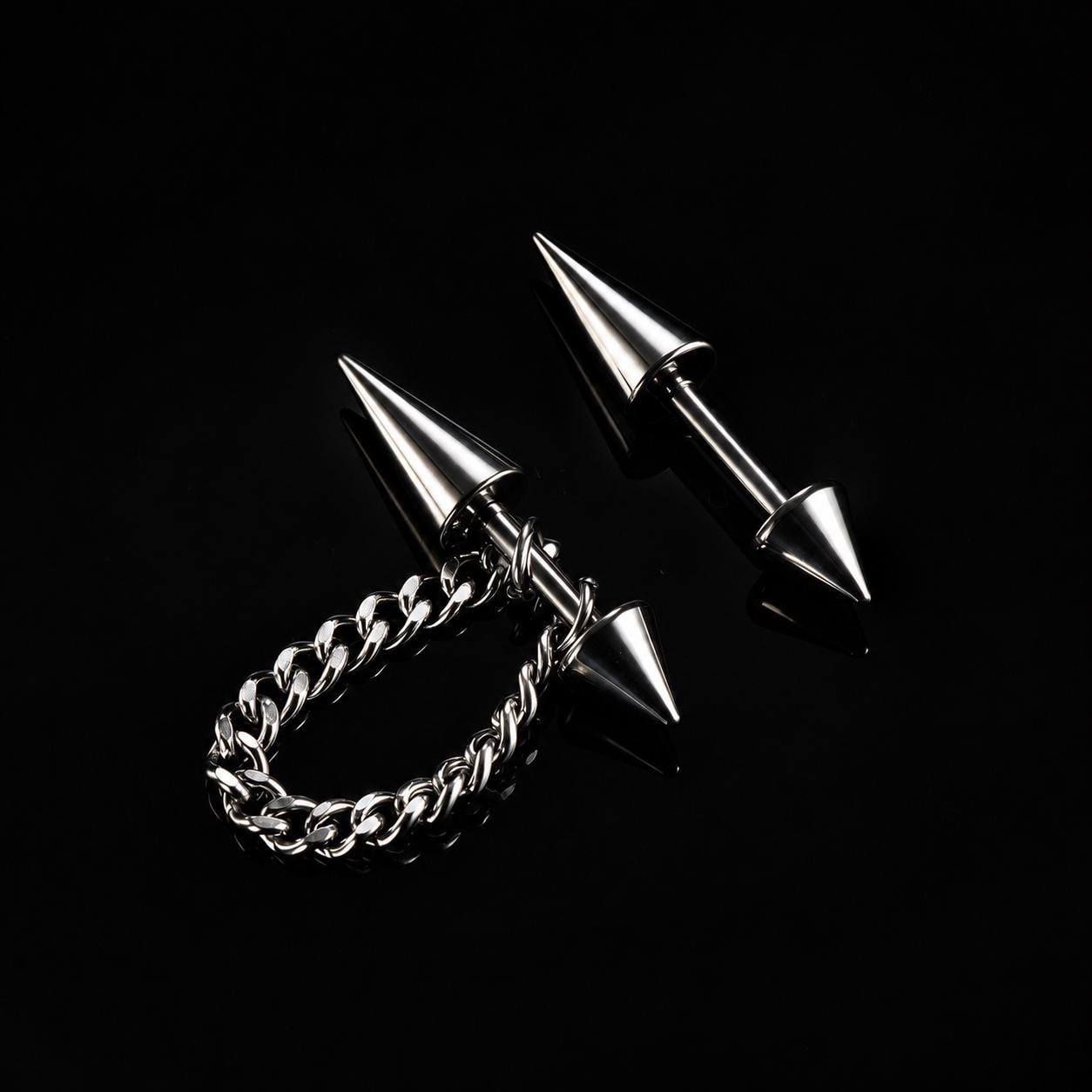 Double Spike & Chain Barbell detail 4