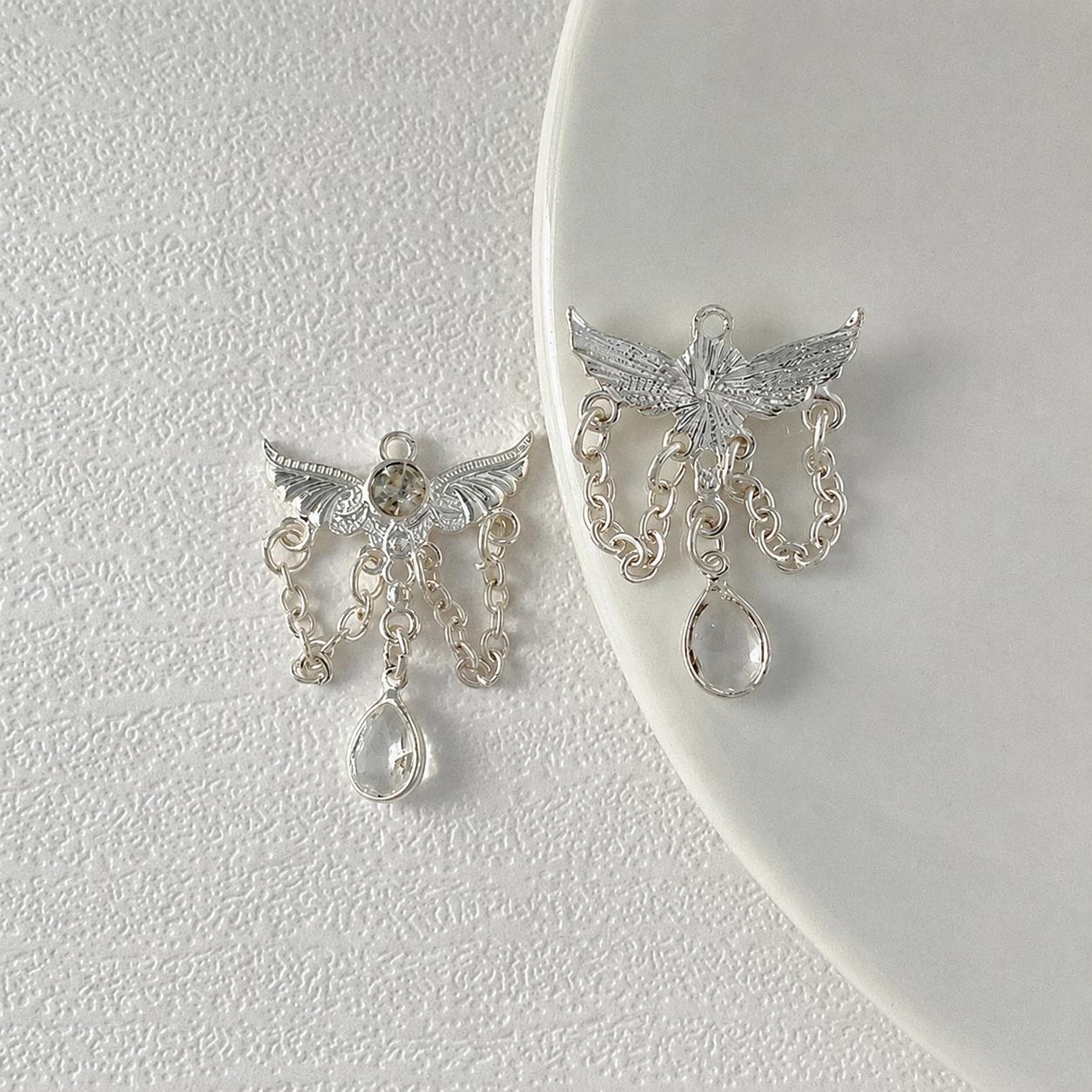 Devil Wing Crystal Dangle detail 3