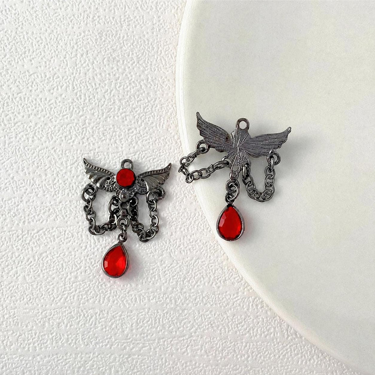 Devil Wing Crystal Dangle detail 5