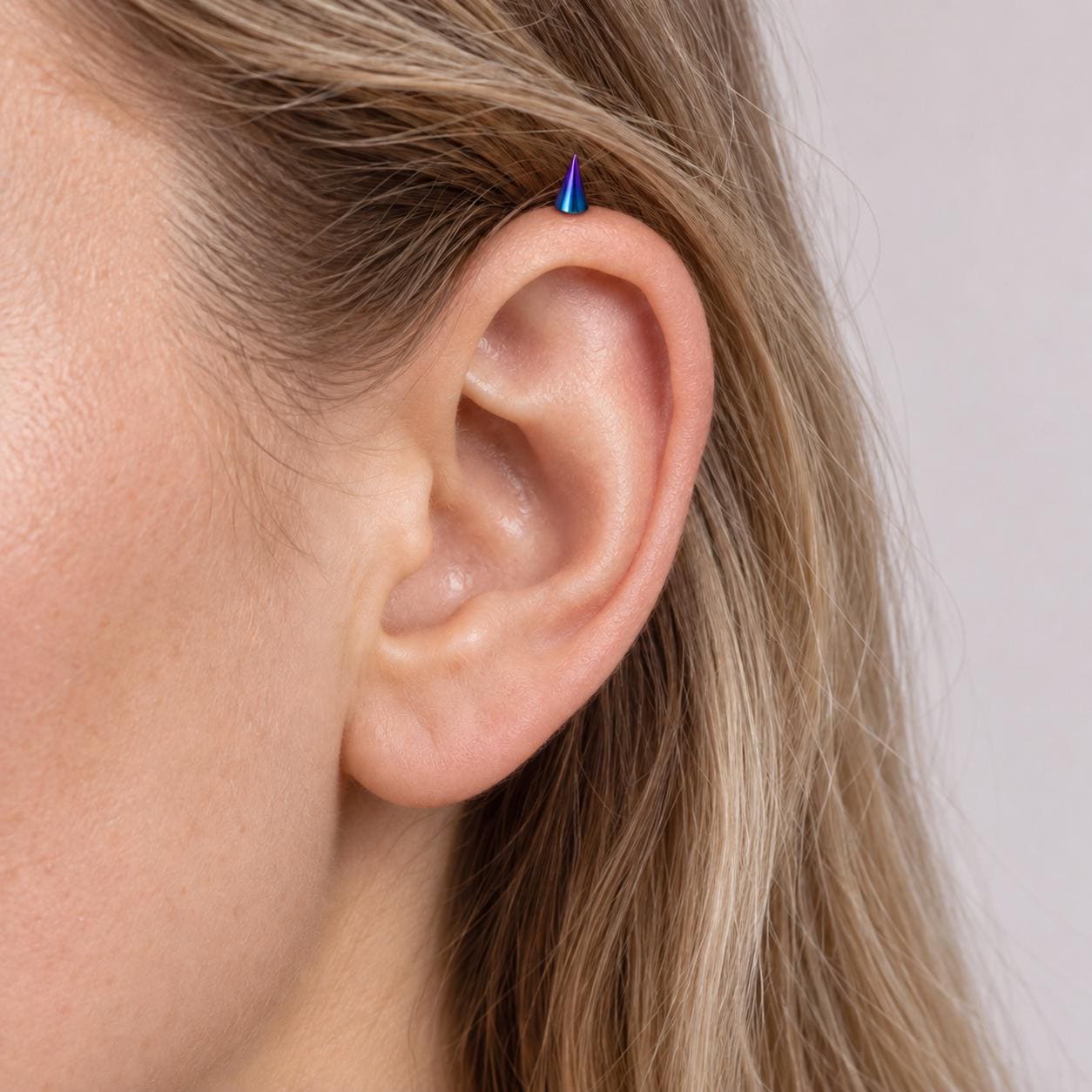 Colorful Spike Stud detail 2